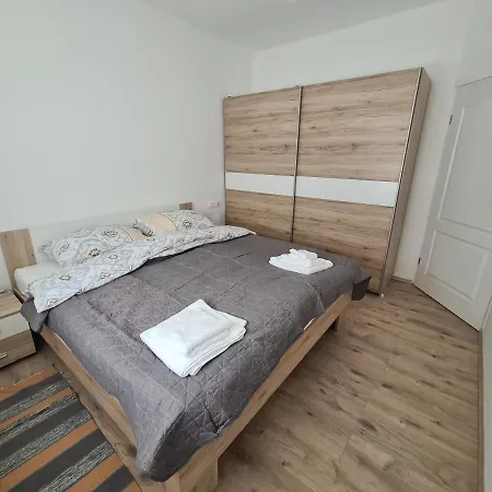 Simun Apartment Karlovac Exterior photo